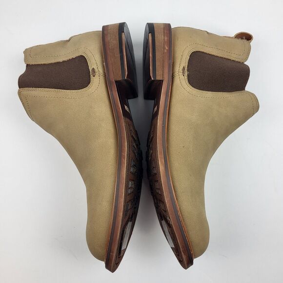 MADDEN by Steve Madden Estiban Men\'s Classic Chelsea Ankle Boots Taupe Size 8